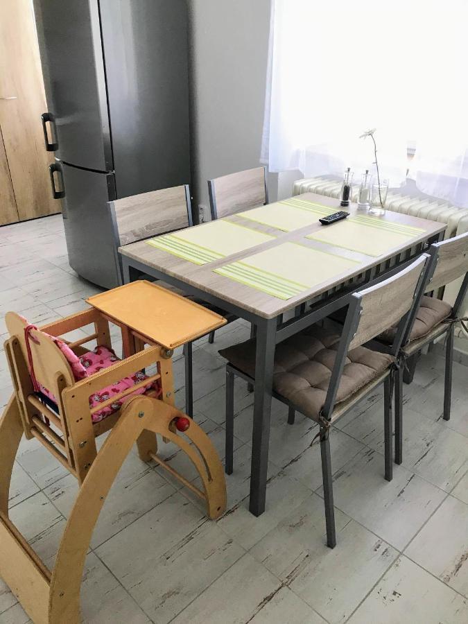 Appartamento Apartman Na Namesti Opočno Esterno foto