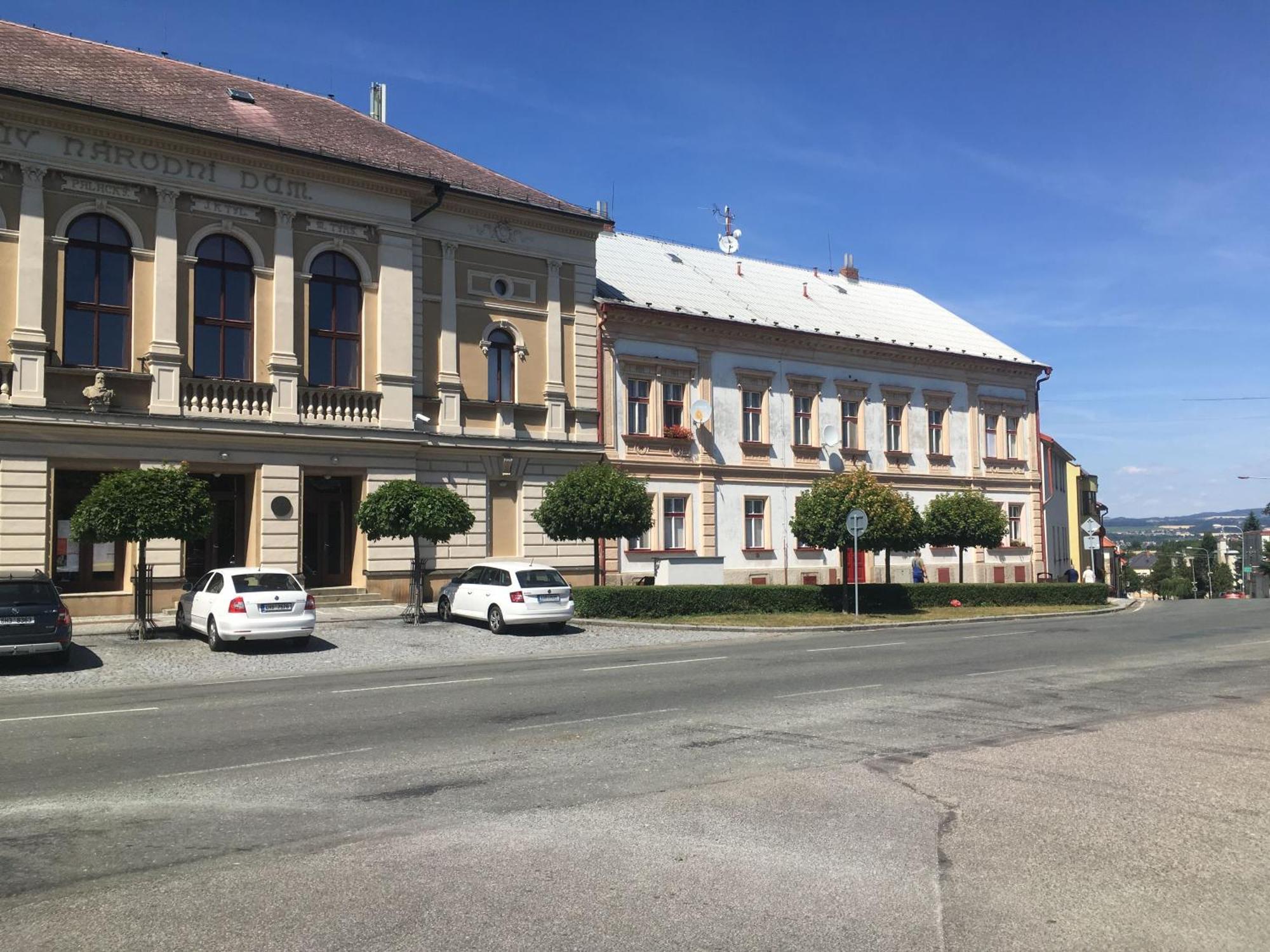 Appartamento Apartman Na Namesti Opočno Esterno foto